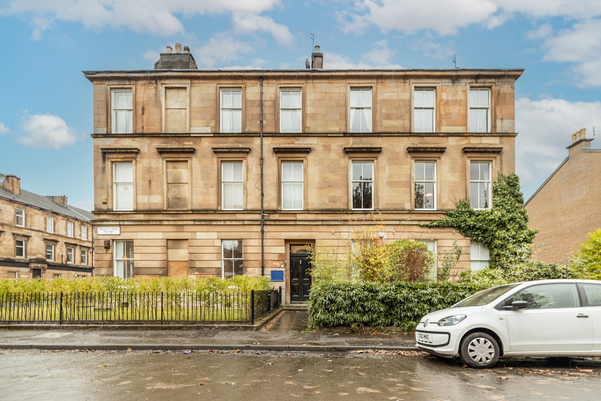 0/1, 1 Regent Park Square, Strathbungo, Glasgow, G41 2AF